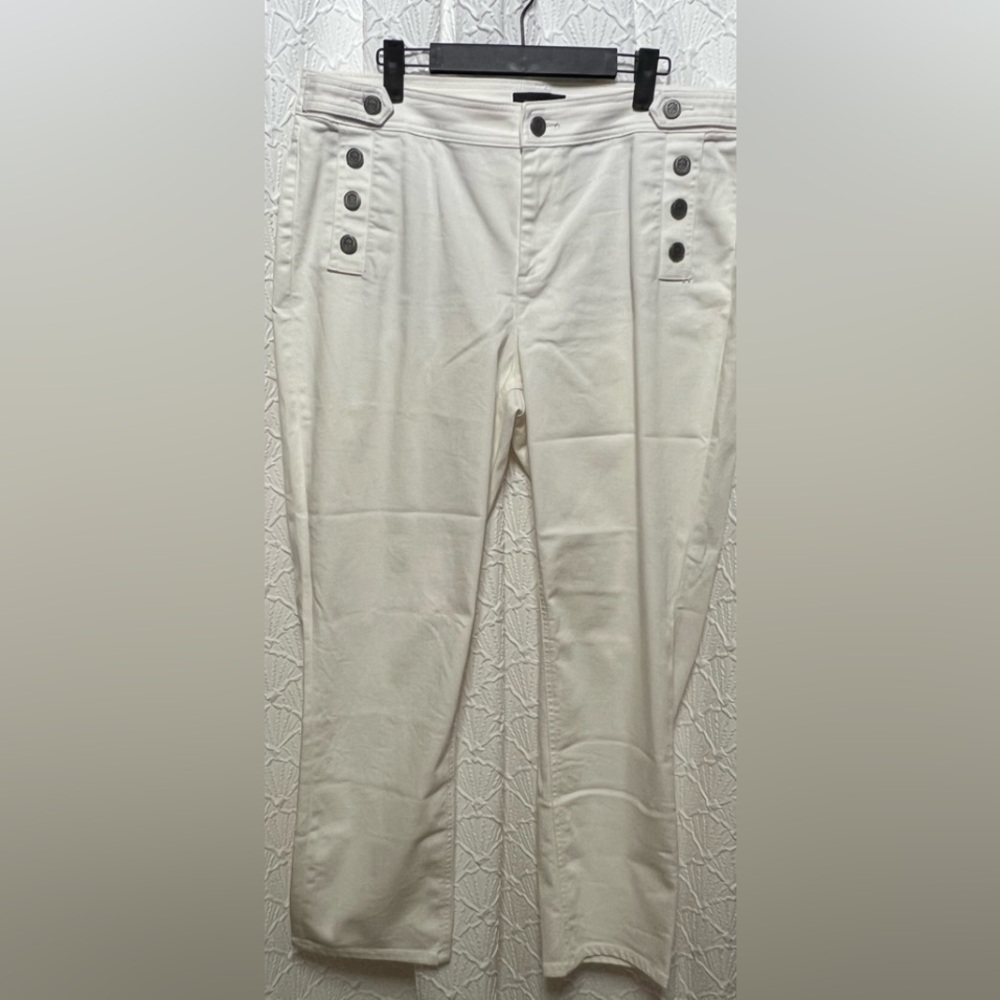 “Talbots” SZ: (16) White Pants Buttons Pockets Excellent Condition